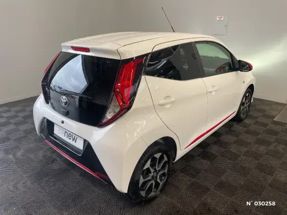 TOYOTA AYGO II - voiture d'occasion - Photo 4