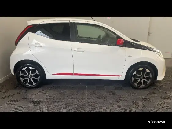 TOYOTA AYGO II - voiture d'occasion - Photo 5