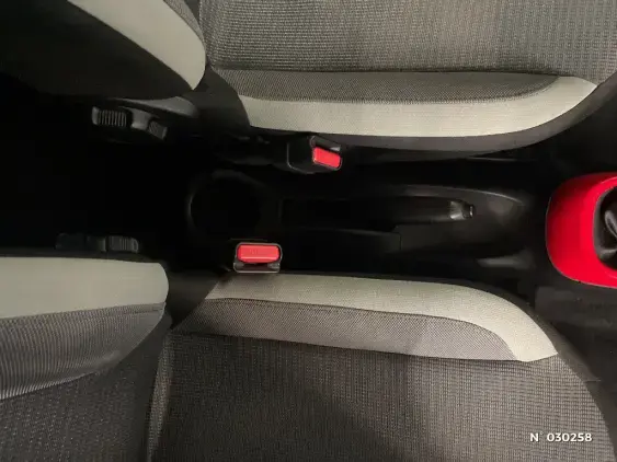 TOYOTA AYGO II - voiture d'occasion - Photo 35
