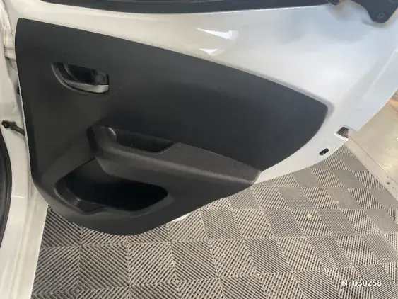 TOYOTA AYGO II - voiture d'occasion - Photo 38