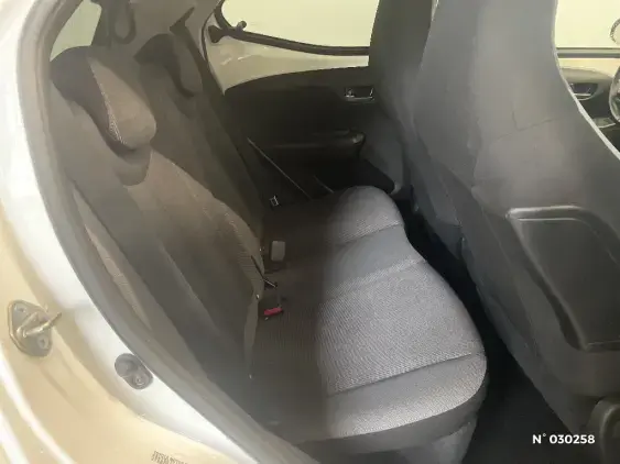TOYOTA AYGO II - voiture d'occasion - Photo 11