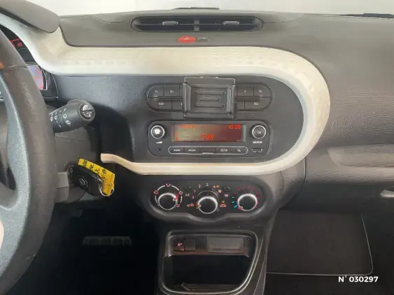 RENAULT TWINGO III - voiture d'occasion - Photo 32