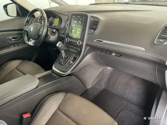 RENAULT SCENIC IV - voiture d'occasion - Photo 10