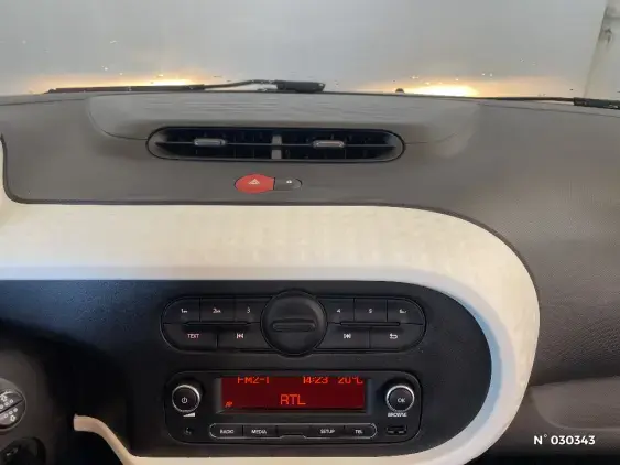 RENAULT TWINGO ELECTRIQUE III - voiture d'occasion - Photo 33