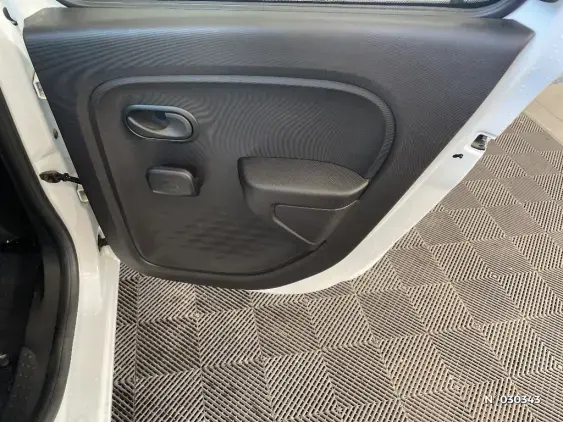 RENAULT TWINGO ELECTRIQUE III - voiture d'occasion - Photo 39