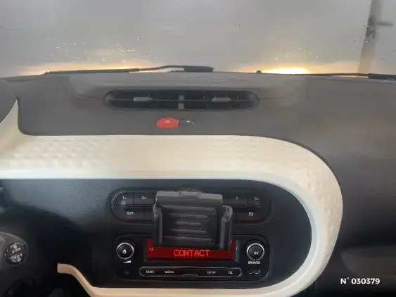 RENAULT TWINGO III - voiture d'occasion - Photo 33