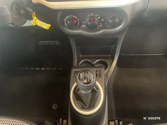 RENAULT TWINGO III - voiture d'occasion - Photo 34