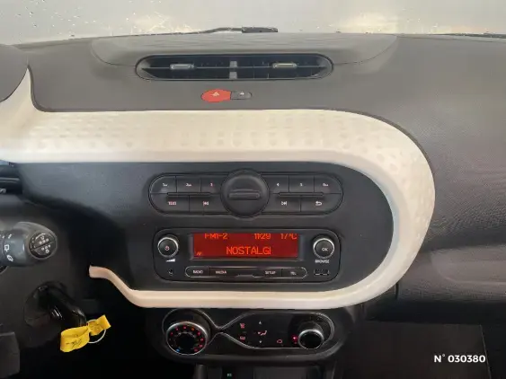 RENAULT TWINGO ELECTRIQUE III - voiture d'occasion - Photo 33