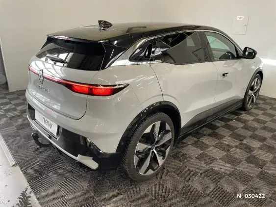 RENAULT MEGANE V - voiture d'occasion - Photo 4