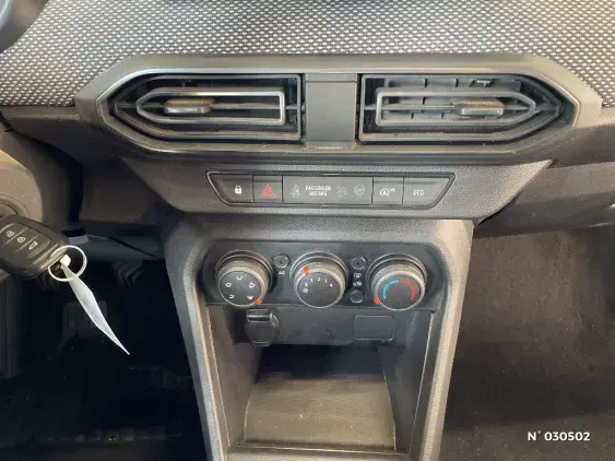 DACIA SANDERO III - voiture d'occasion - Photo 31