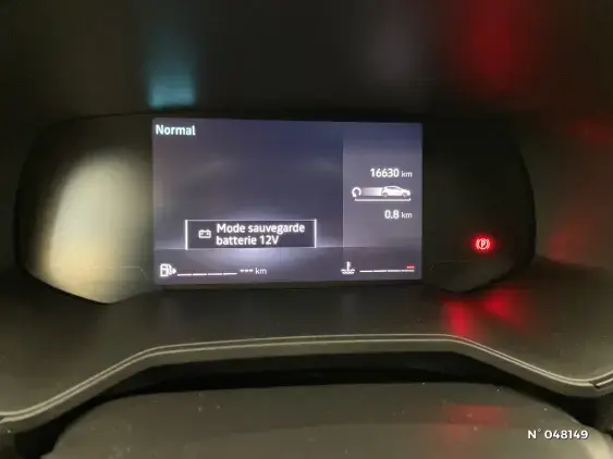 RENAULT CLIO V - voiture d'occasion - Photo 12