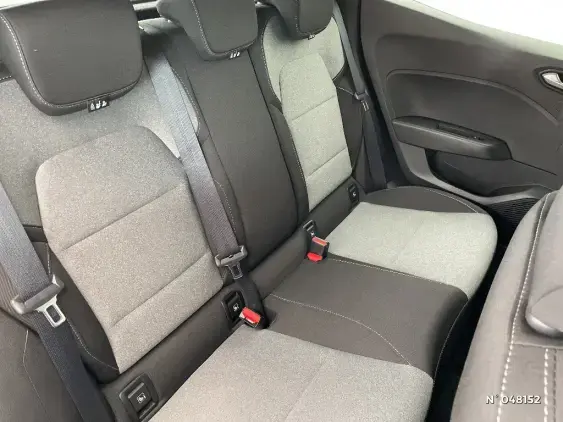 RENAULT CLIO V - voiture d'occasion - Photo 11