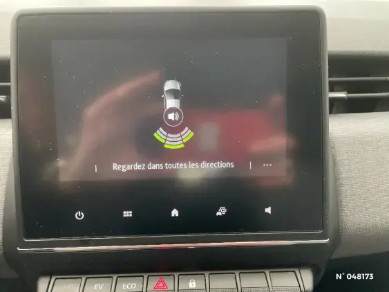 RENAULT CLIO V - voiture d'occasion - Photo 14