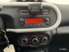 RENAULT TWINGO III - Photo 13