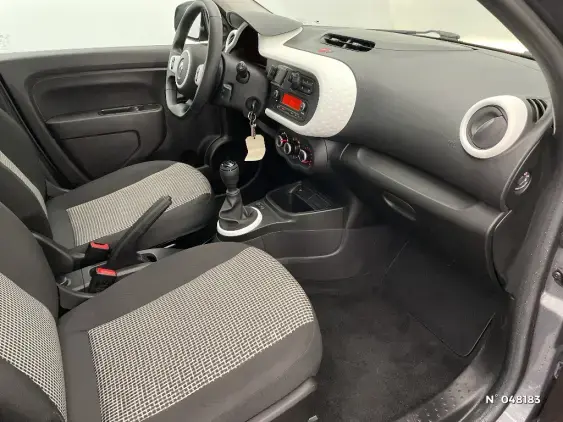 RENAULT TWINGO III - voiture d'occasion - Photo 10