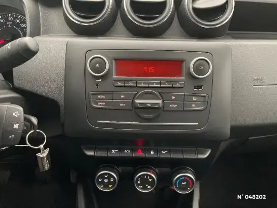 DACIA DUSTER II - voiture d'occasion - Photo 13