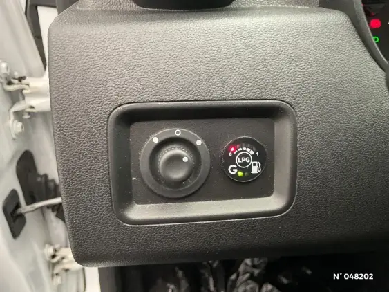 DACIA DUSTER II - voiture d'occasion - Photo 15