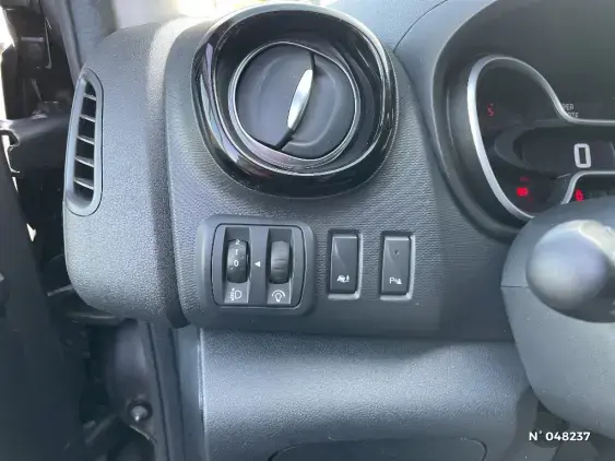 RENAULT TRAFIC NAVETTE III - voiture d'occasion - Photo 15