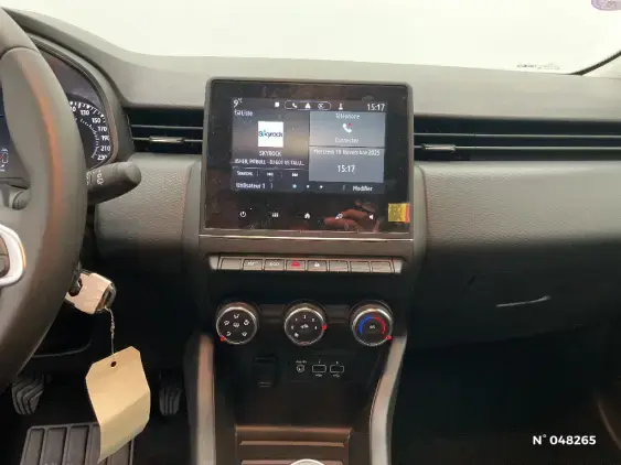 RENAULT CLIO V - voiture d'occasion - Photo 13