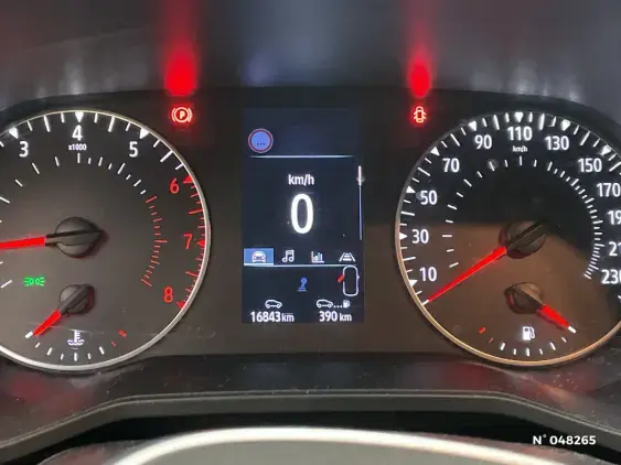 RENAULT CLIO V - voiture d'occasion - Photo 12