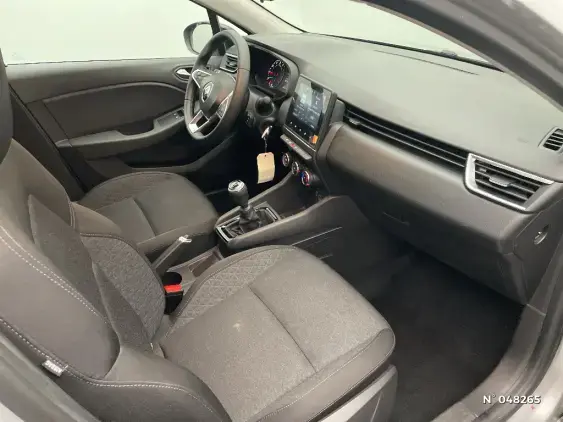 RENAULT CLIO V - voiture d'occasion - Photo 10