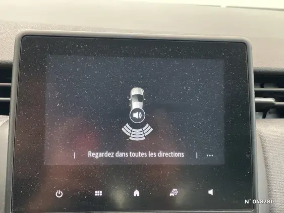 RENAULT CLIO V - voiture d'occasion - Photo 14