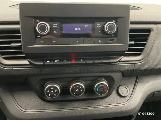 RENAULT TRAFIC FG III - voiture d'occasion - Photo 13