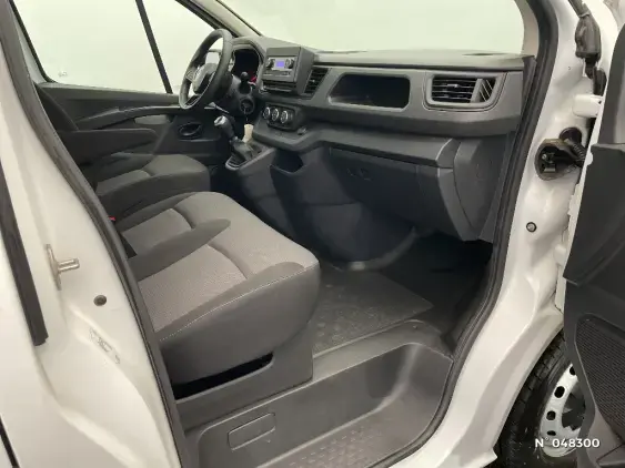 RENAULT TRAFIC FG III - voiture d'occasion - Photo 10