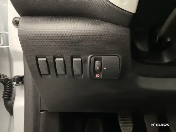 RENAULT TWINGO III - voiture d'occasion - Photo 15