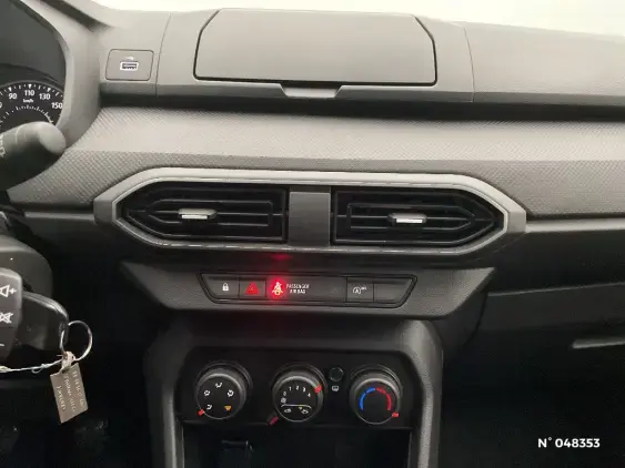 DACIA SANDERO III - voiture d'occasion - Photo 13