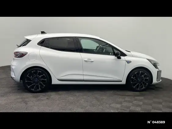 RENAULT CLIO V - voiture d'occasion - Photo 5