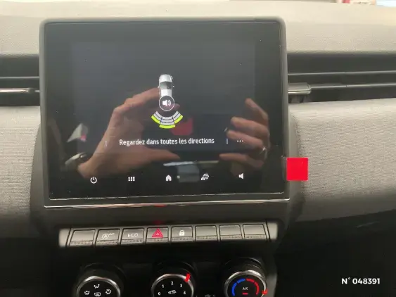 RENAULT CLIO V - voiture d'occasion - Photo 14