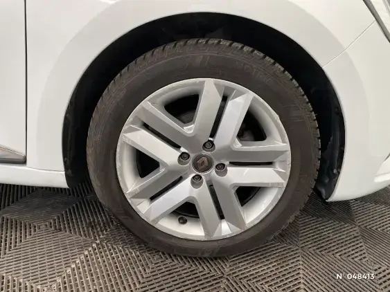 RENAULT CLIO V - voiture d'occasion - Photo 8