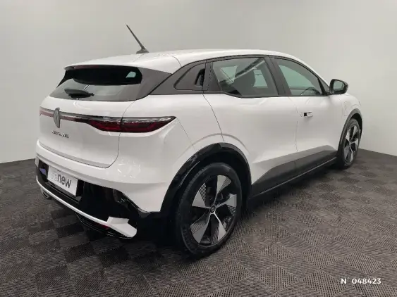 RENAULT MEGANE V - voiture d'occasion - Photo 4