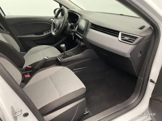 RENAULT CLIO V - voiture d'occasion - Photo 10