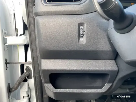 RENAULT MASTER III - voiture d'occasion - Photo 15