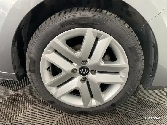 RENAULT CLIO V - voiture d'occasion - Photo 8