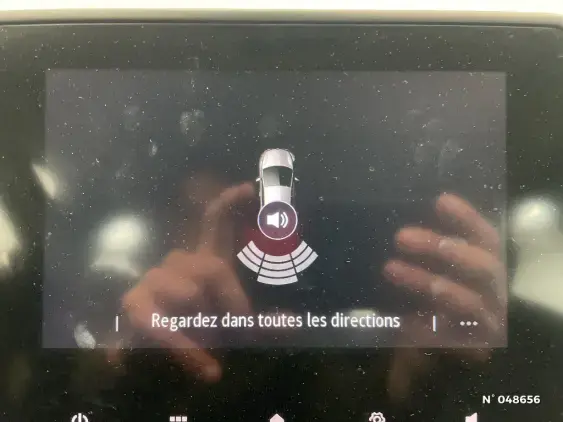 RENAULT CLIO V - voiture d'occasion - Photo 14