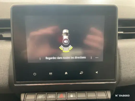 RENAULT CLIO V - voiture d'occasion - Photo 14