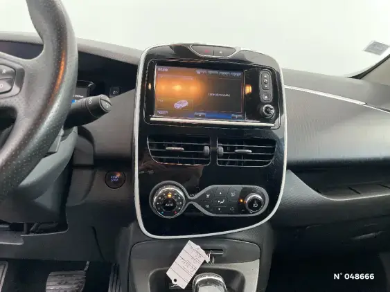 RENAULT ZOE - voiture d'occasion - Photo 13