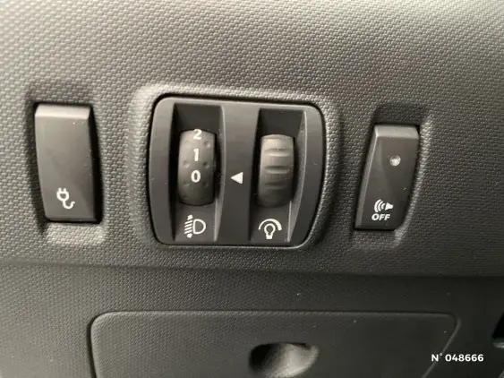 RENAULT ZOE - voiture d'occasion - Photo 15