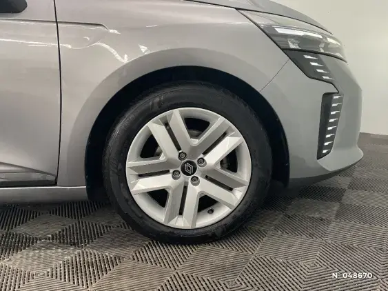 RENAULT CLIO V - voiture d'occasion - Photo 8