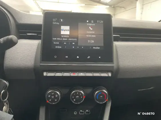 RENAULT CLIO V - voiture d'occasion - Photo 13