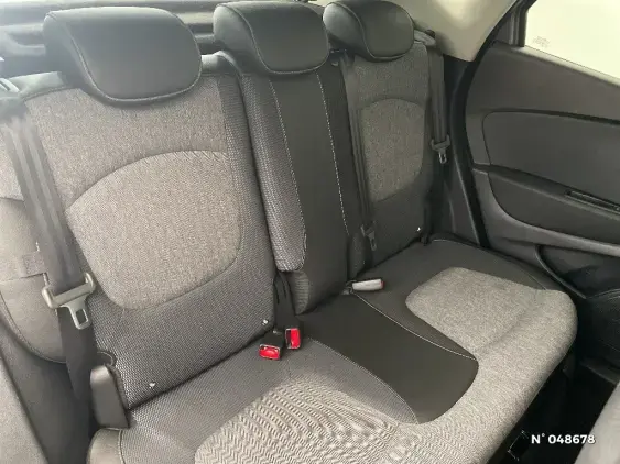 RENAULT CAPTUR - voiture d'occasion - Photo 11