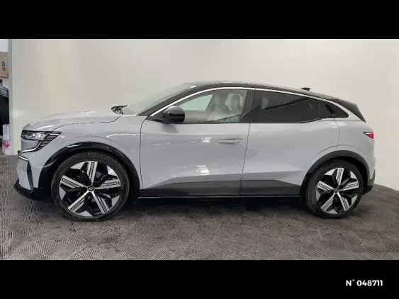 RENAULT MEGANE V - voiture d'occasion - Photo 2