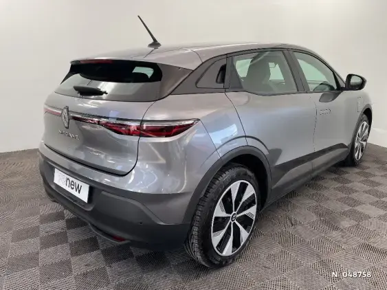 RENAULT MEGANE V - voiture d'occasion - Photo 4