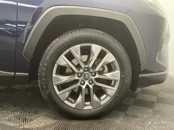 TOYOTA RAV4 V - voiture d'occasion - Photo 8