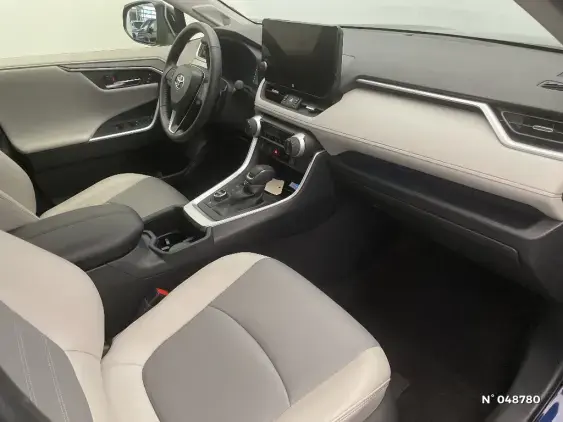 TOYOTA RAV4 V - voiture d'occasion - Photo 10