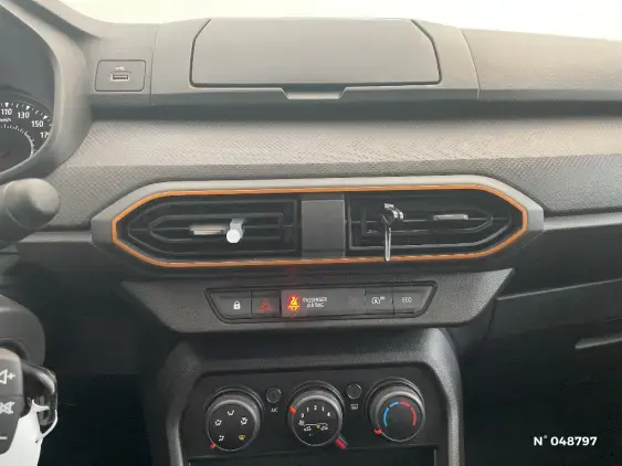 DACIA SANDERO III - voiture d'occasion - Photo 13