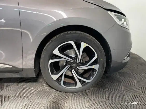 RENAULT SCENIC IV - voiture d'occasion - Photo 8